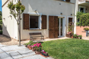 N011 - Numana, nuovo bilocale con giardino